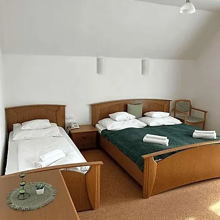 M1 Szeker Csarda Es Etterem Hotell *