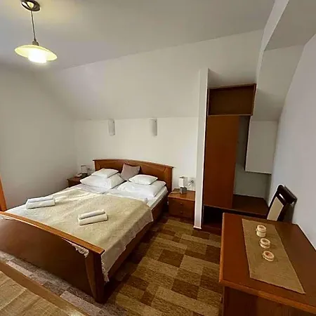 M1 Szekér Csárda és étterem Hotel Obarok