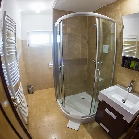 Hotel M1 Szeker Csarda Es Etterem Obarok