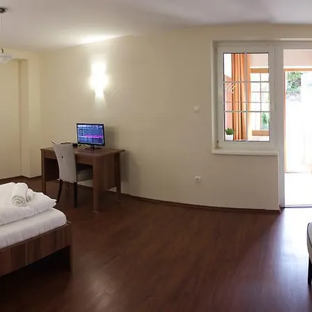 M1 Szeker Csarda Es Etterem Hotel *