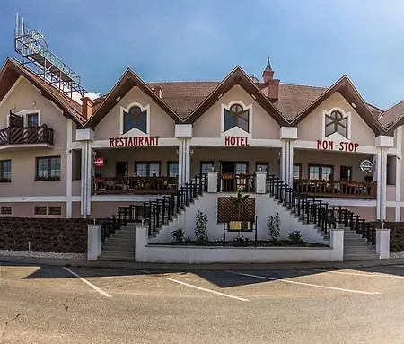 M1 Szeker Csarda Es Etterem Hotel *