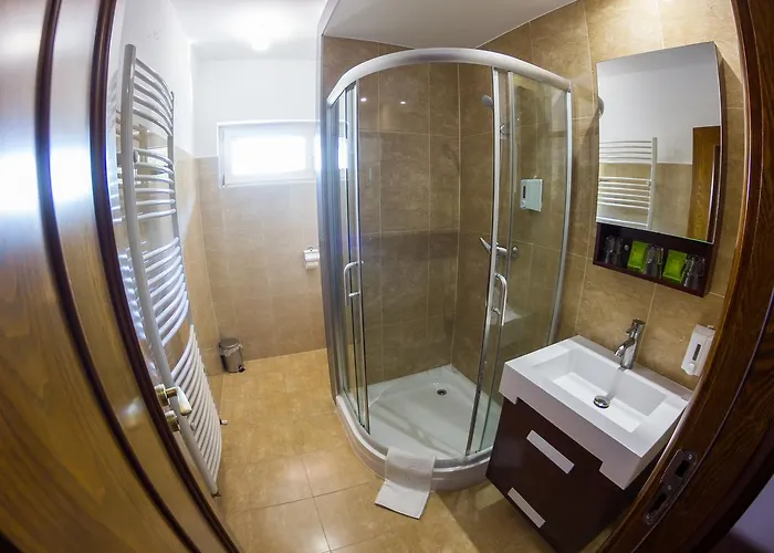 Hotel M1 Szekér Csárda és étterem Obarok