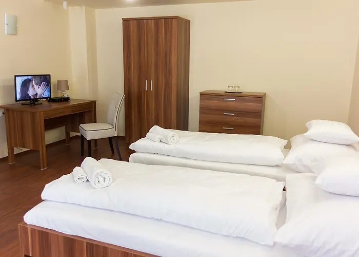 Hotel M1 Szekér Csárda és étterem Obarok